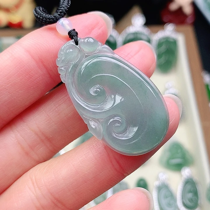 颈饰银S925镶嵌翡翠吊坠