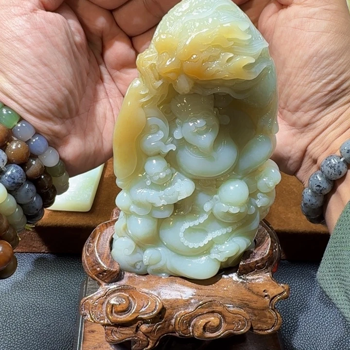未镶嵌和田玉摆件