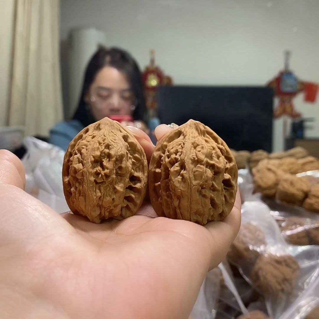 把件文玩核桃35牡丹纹