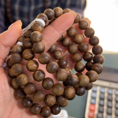 沉香手串红土乌身7克卡1.0多样性发1串