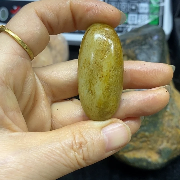 未镶嵌和田玉（糖玉）挂件