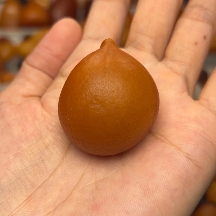 新***彬琥珀未镶嵌颈饰天然蜜蜡