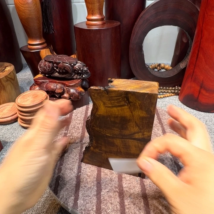 金***抖大果紫檀（缅甸花梨）