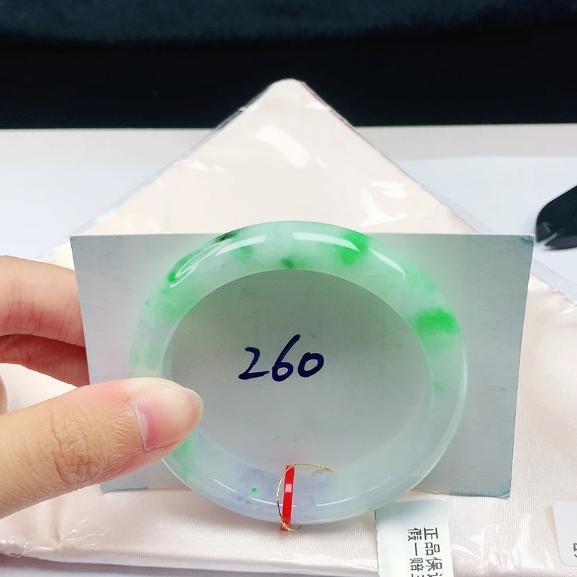 【闪购商品】翡翠手镯未镶嵌53圈