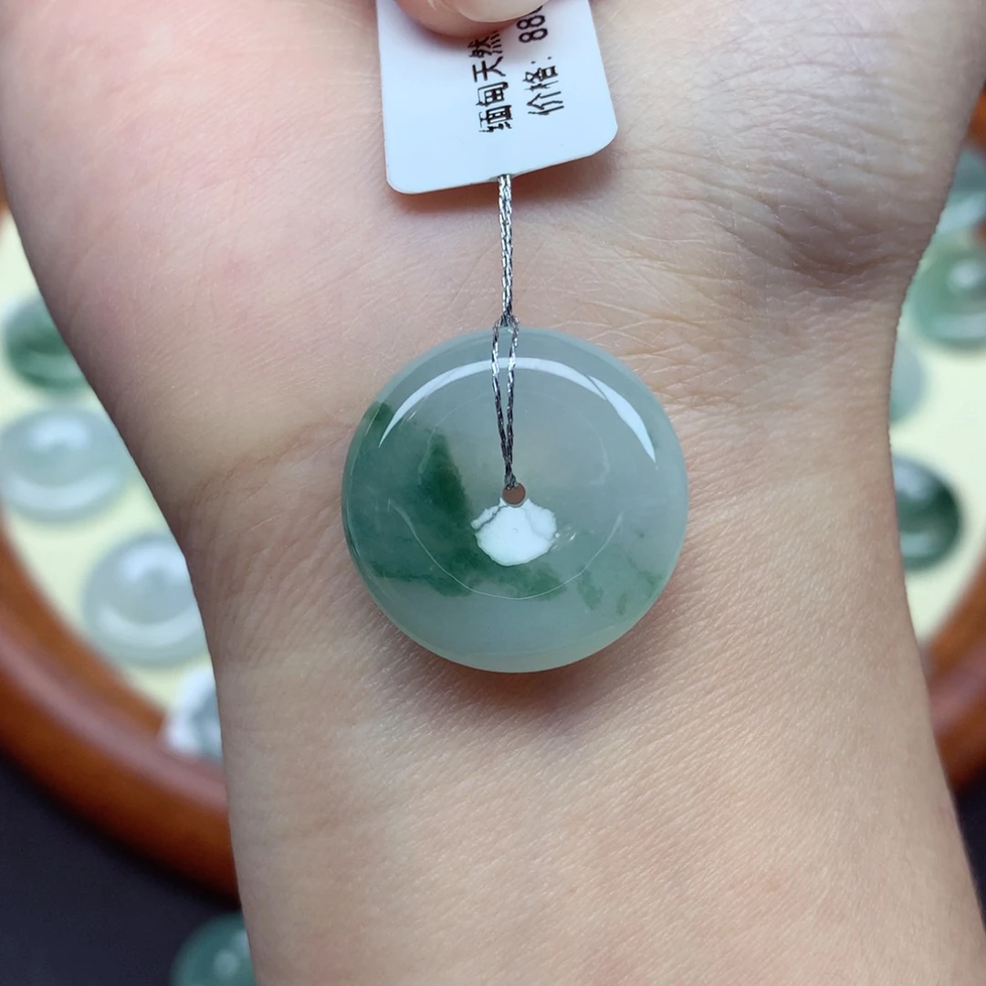 翡翠未镶嵌颈饰吊坠21.5/5.5mm