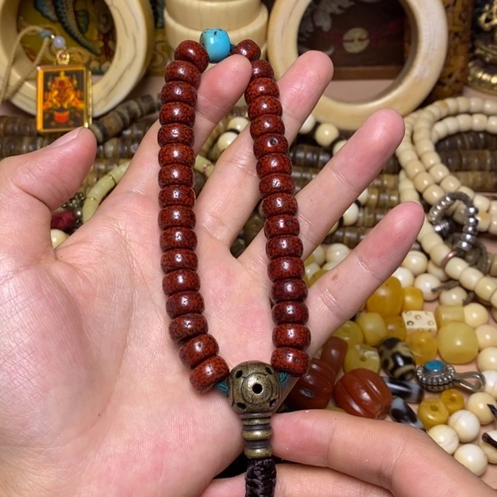 喝***_檀香紫檀（小叶紫檀）