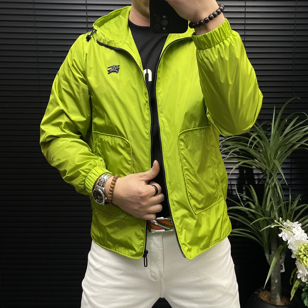 男士夏季新品户外防晒夹克保暖外套休闲运动时尚潮流薄款透气连帽