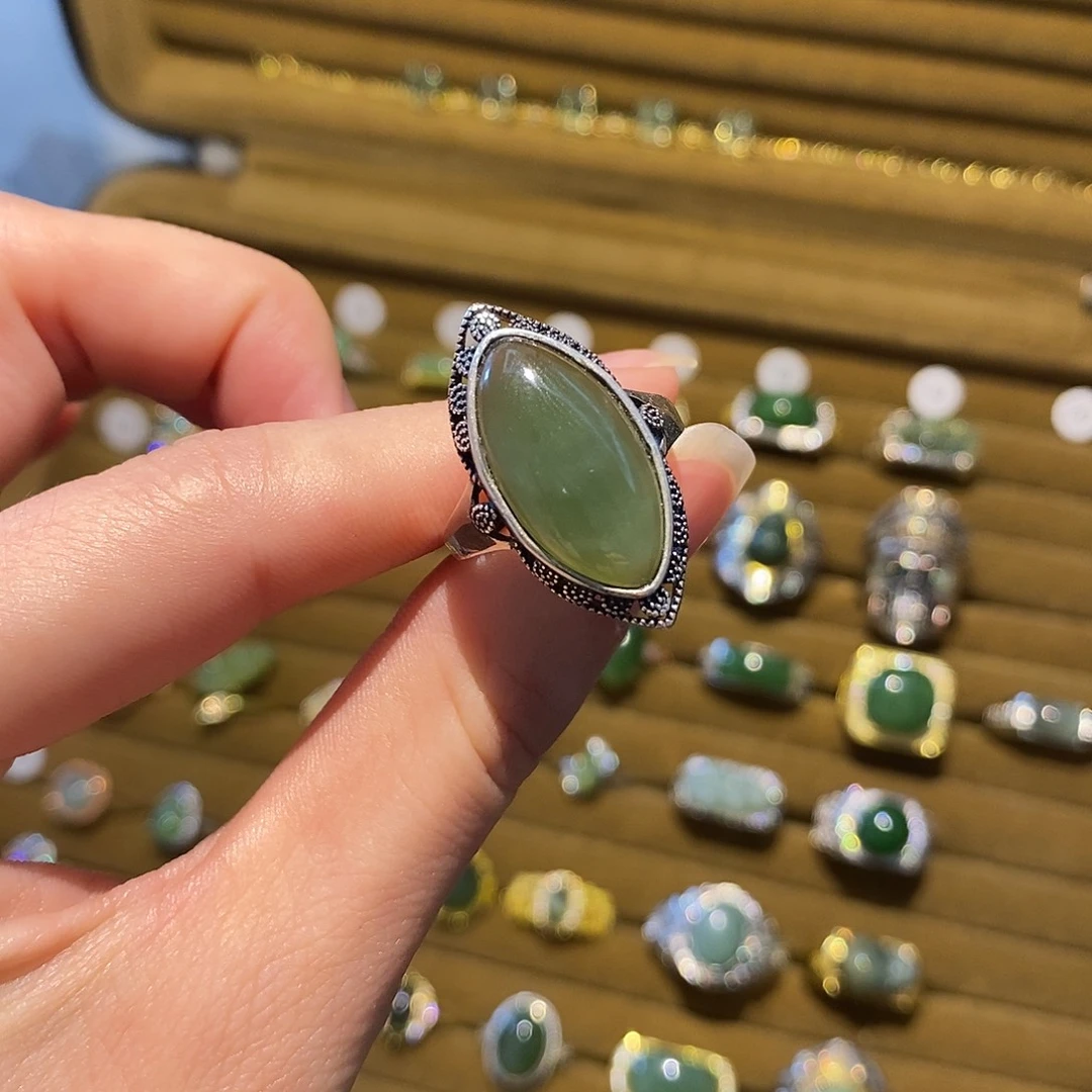 和田玉未镶嵌戒指