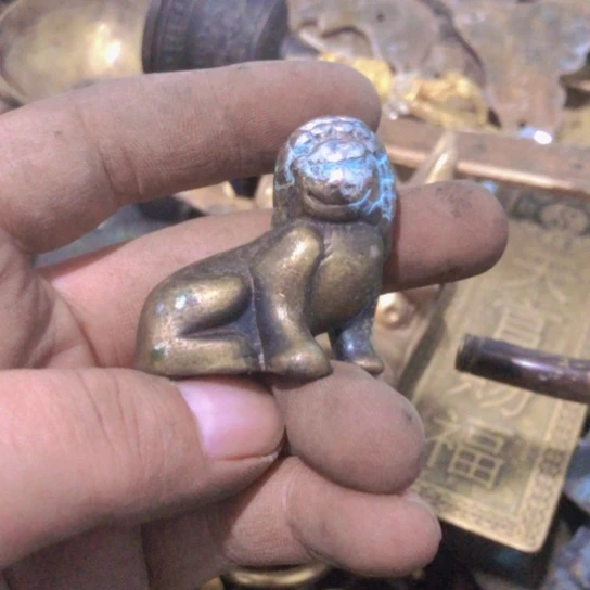 自***风闪电购铜摆件工艺品