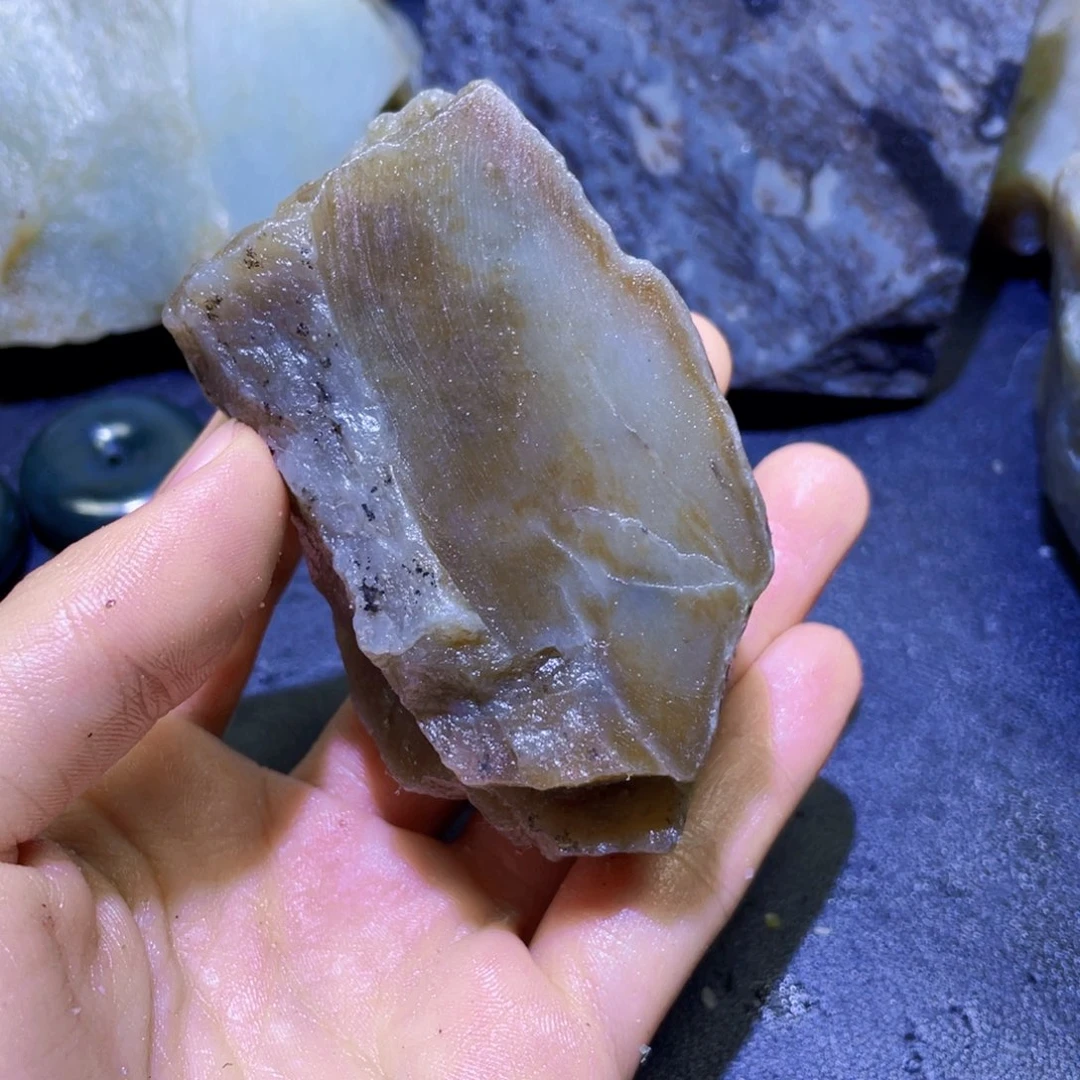 和田玉未镶嵌珠宝半成品