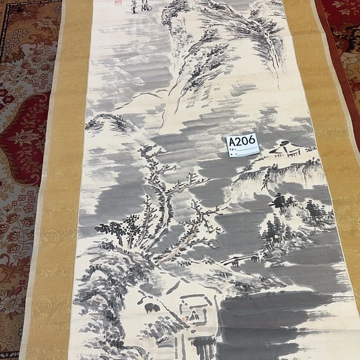 低***。国画回流字画中古物品