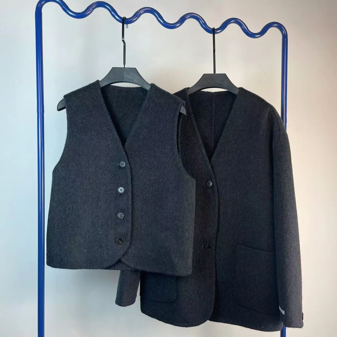 两件套马甲开衫大衣