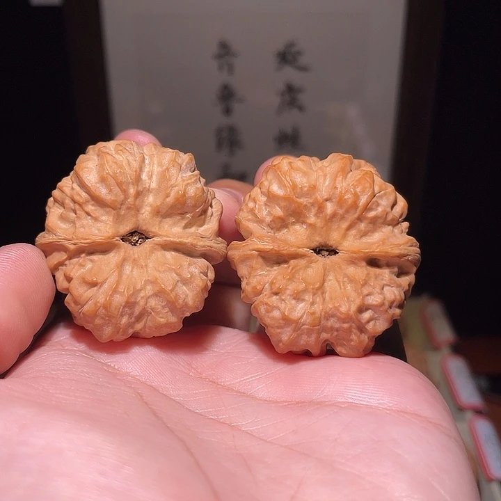 余***o手串/手链核桃蛤蟆头