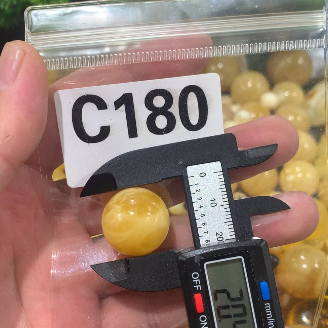 未镶嵌琥珀珠宝奇石