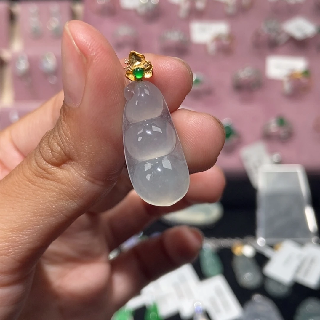 翡翠18K金镶嵌颈饰纯天然缅甸翡翠A货福豆