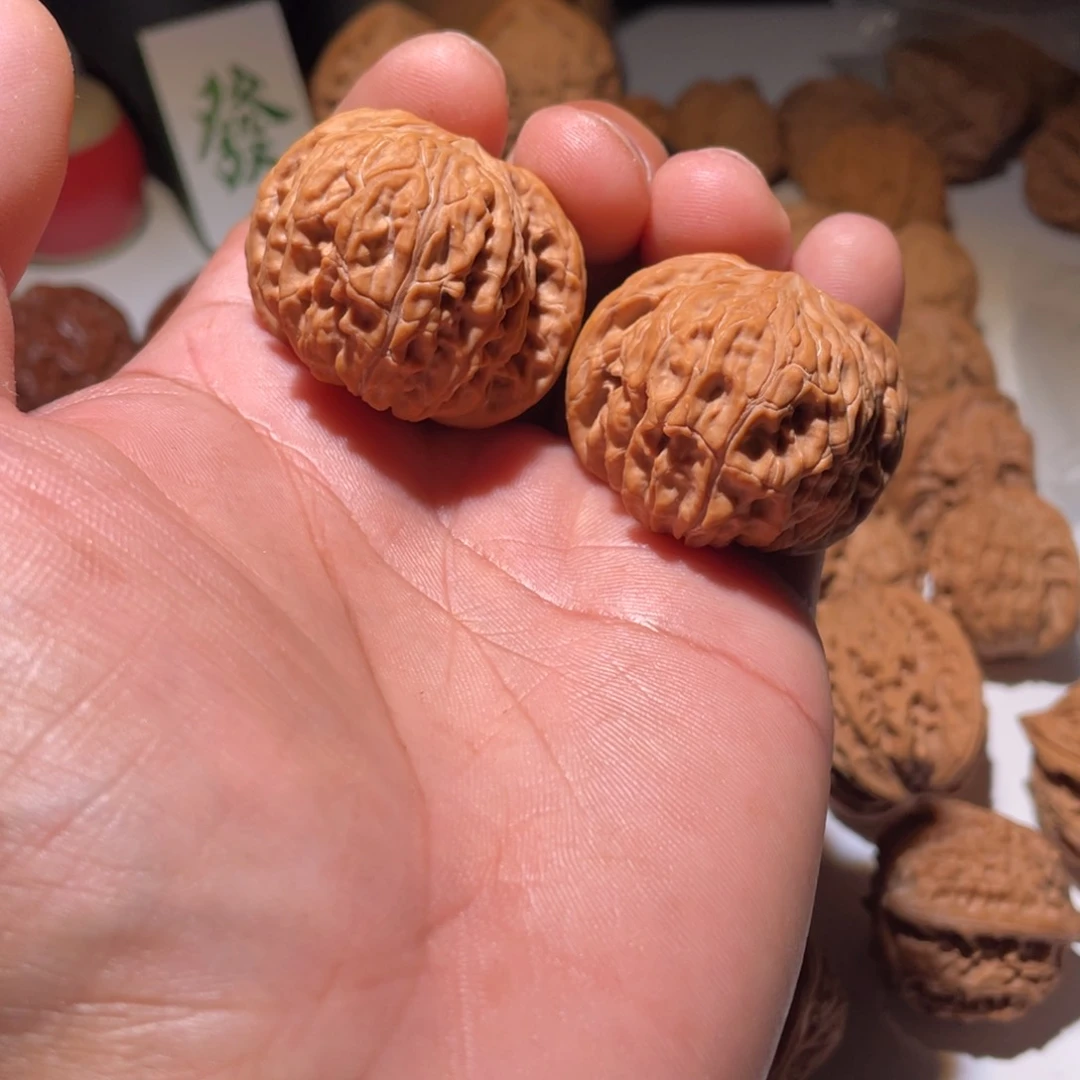 文玩核桃吊坠不**就磨盘