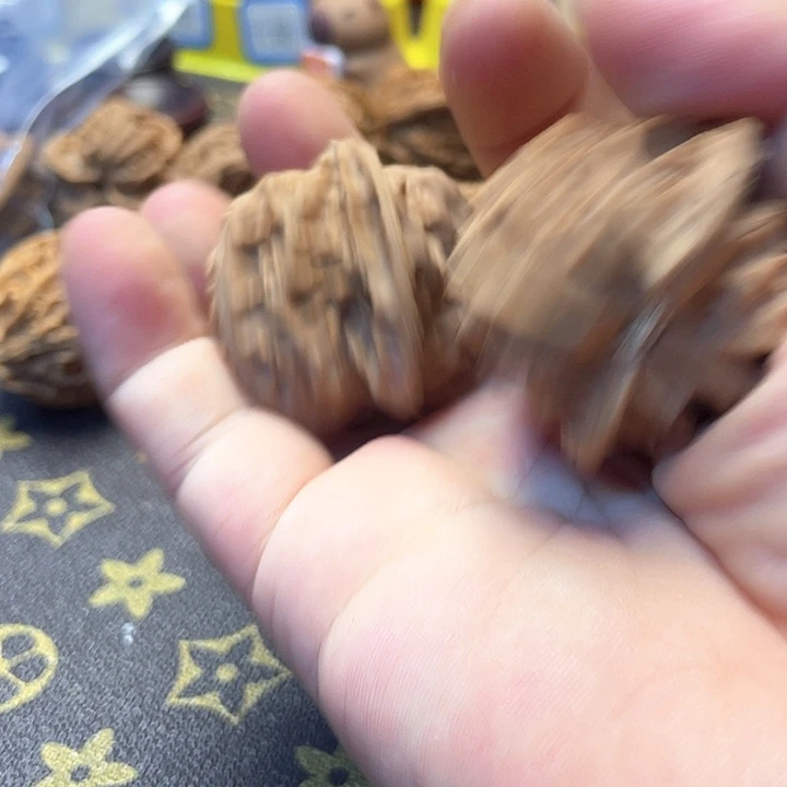 老***闫吊坠文玩核桃苹果