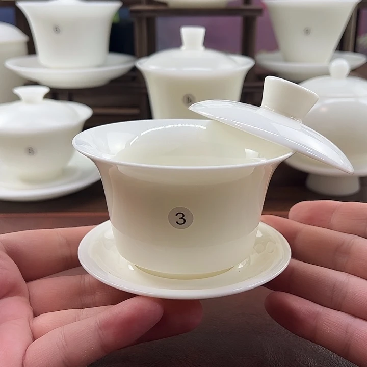 纯白羊脂玉瓷150ml悬停马蹄盖碗