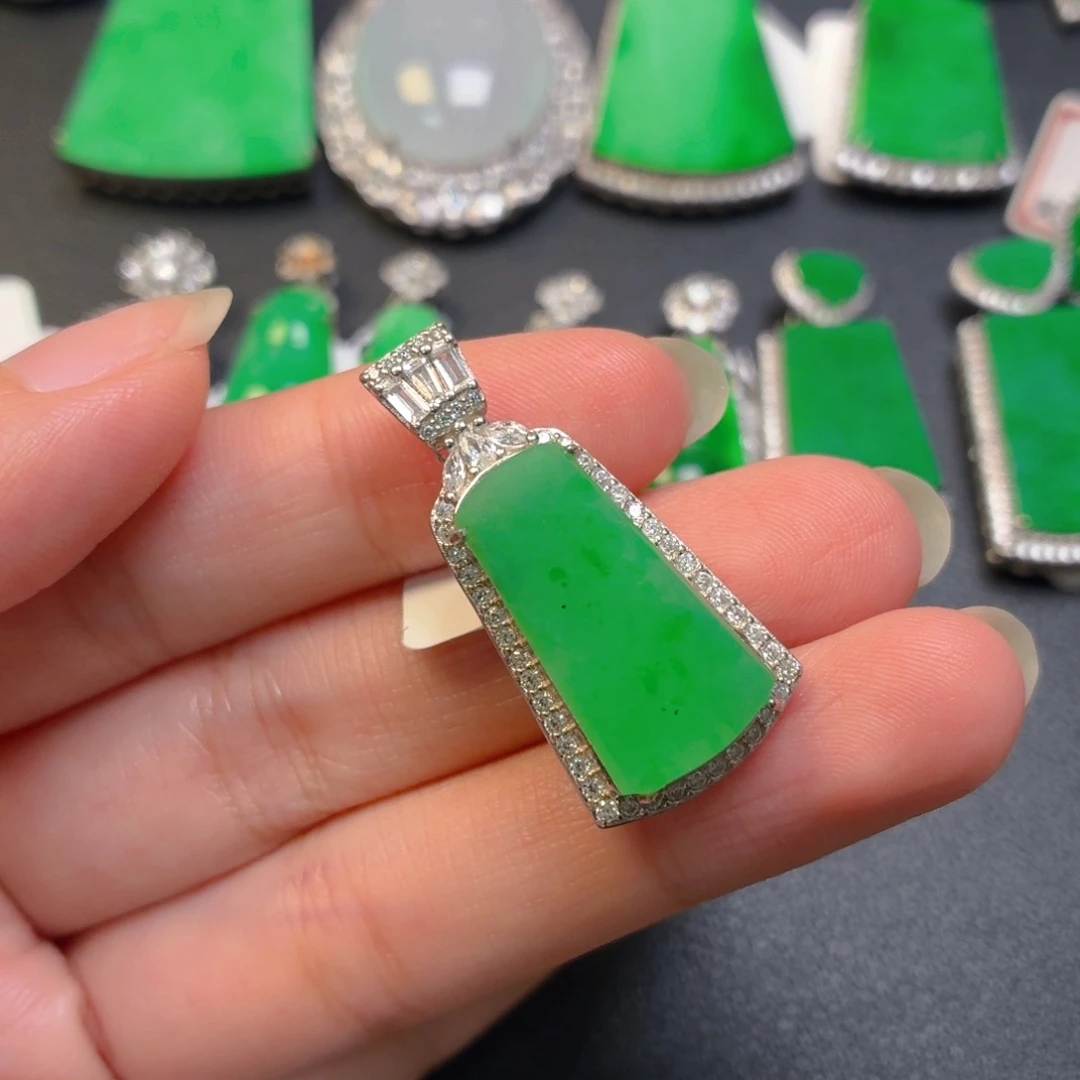 翡翠银S925镶嵌颈饰