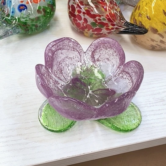 烛台高5厘米宽10厘米