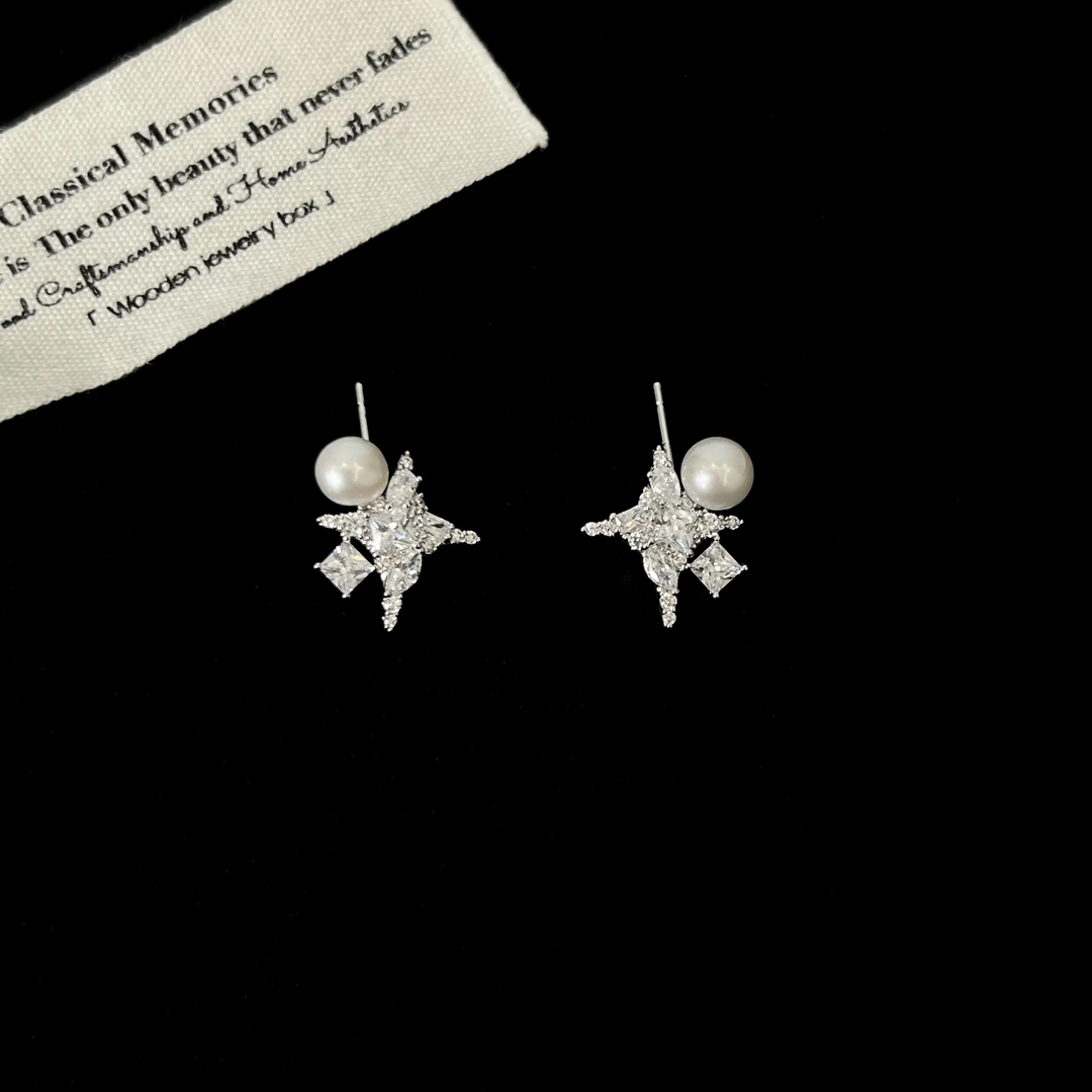 铜合金锆石耳饰 【破晓之光】芒星耳钉1429