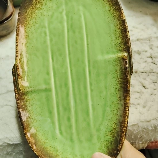 瓷片瓷器，五厂，各种摆件，瓷片！背面有磕，有窑粘！