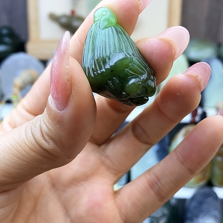 和田玉未镶嵌颈饰碧玉顶呱呱元旦福利不退换