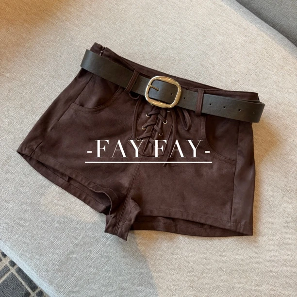 FAY【时尚周刊】秋季个性短裤街头BF风配腰带夏季辣妹气质绒面短裤