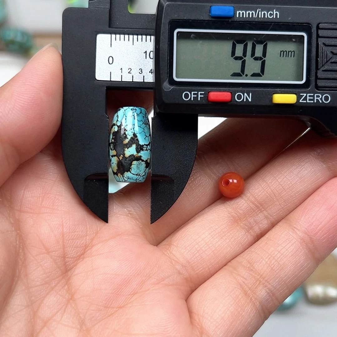 南红玛瑙未镶嵌珠宝奇石