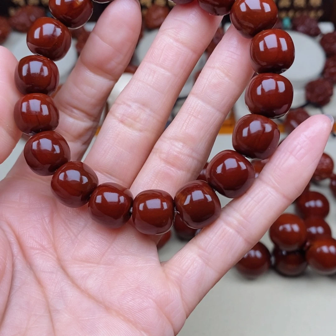 橄榄核吊坠老****）老型，