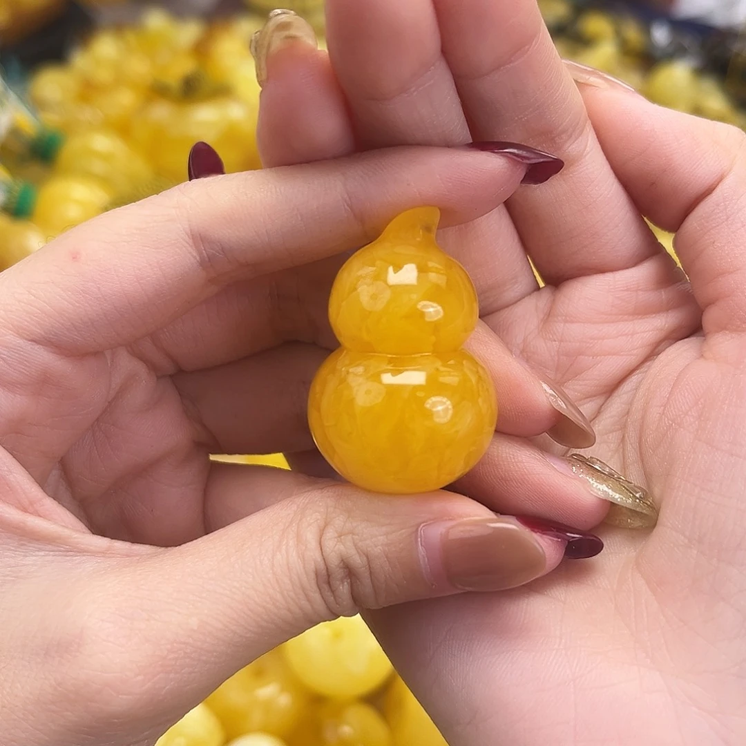 裸石琥珀未镶嵌10.9g焦皮妖花红葫芦