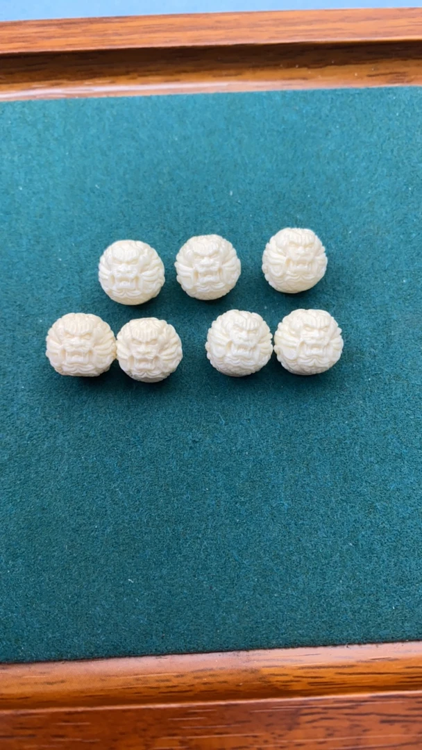 猛犸牙卡11➕龙珠配饰一个