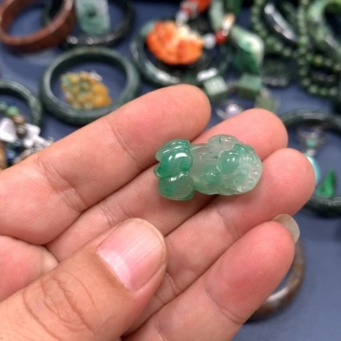【闪购商品】未镶嵌手链翡翠。*