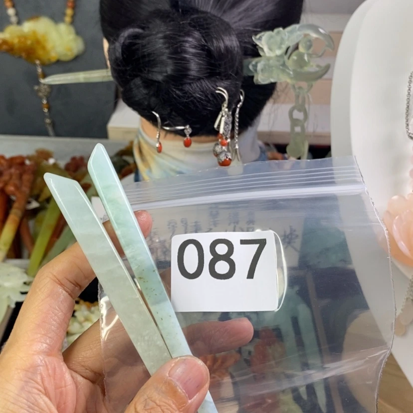 【闪购商品】岫玉发饰未镶嵌吴**有