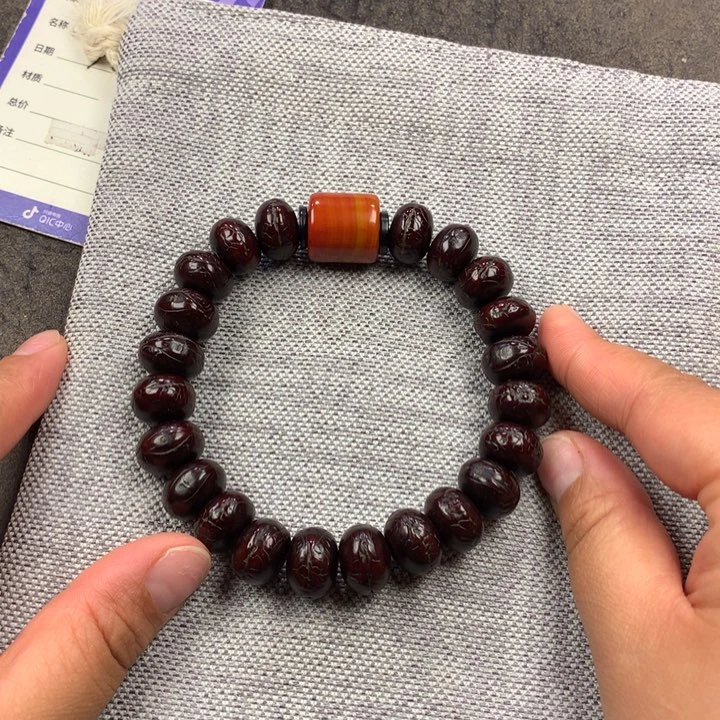 凤眼菩提吊坠手串