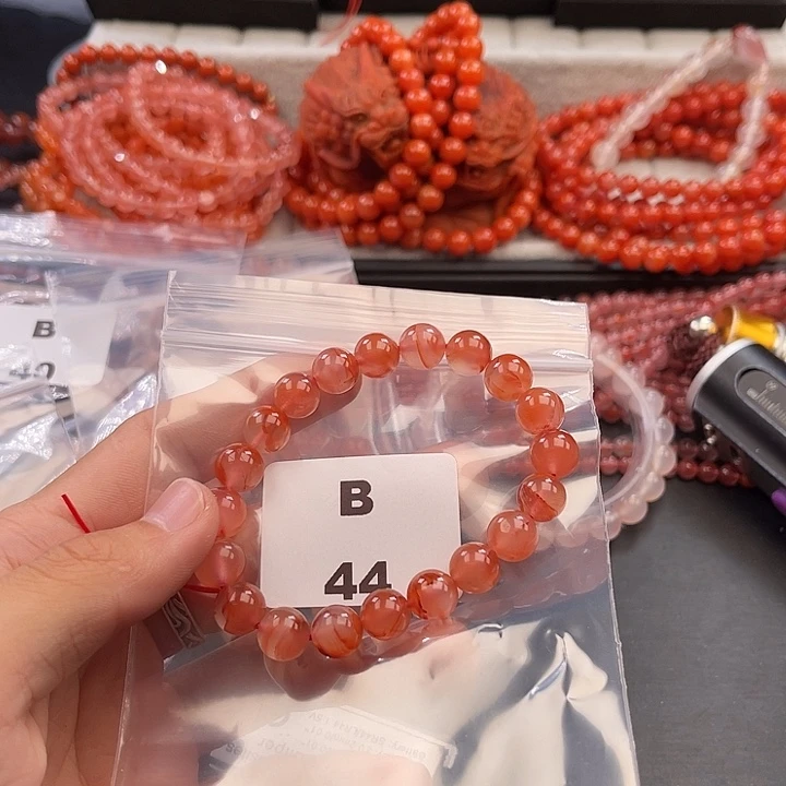 南红玛瑙未镶嵌多样性发货默认微瑕称重9mm