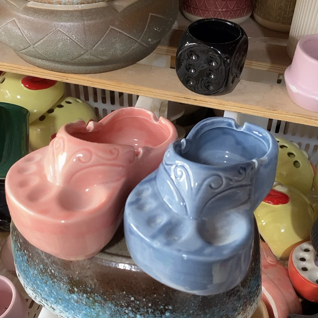 杯子陶盆有孔 瑕疵介意勿拍