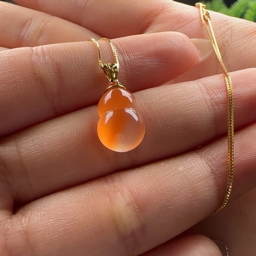 南红玛瑙18K金镶嵌葫芦9*6