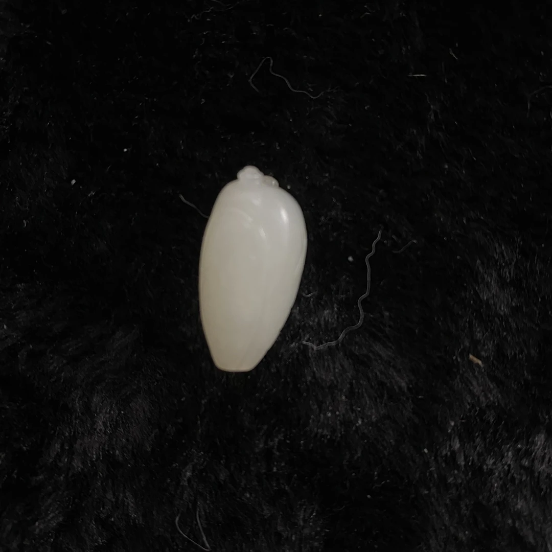 12C41  清 白玉圆雕挂件