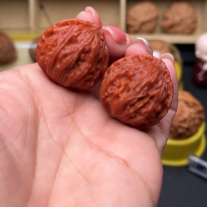 文玩核桃吊坠手捻八棱