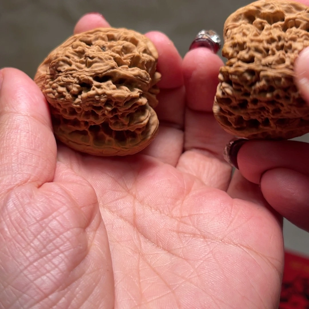 文玩核桃把件黑***、南疆