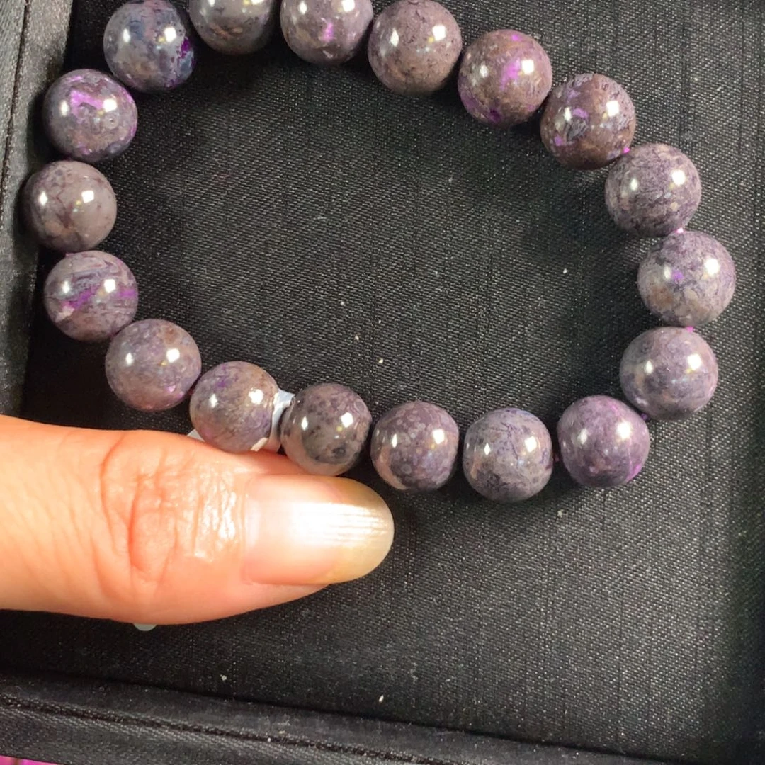 赵***厂苏纪石（舒俱来）未镶嵌手链