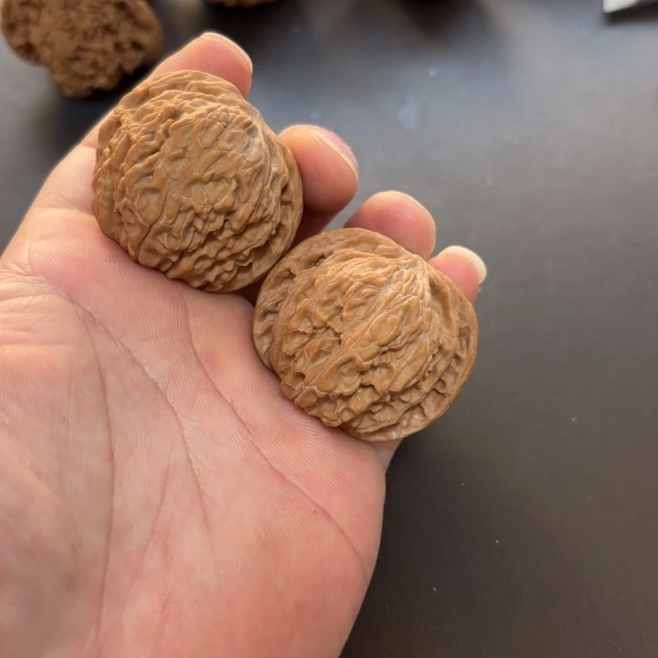 大叶紫檀（黑酸枝木类）磨盘