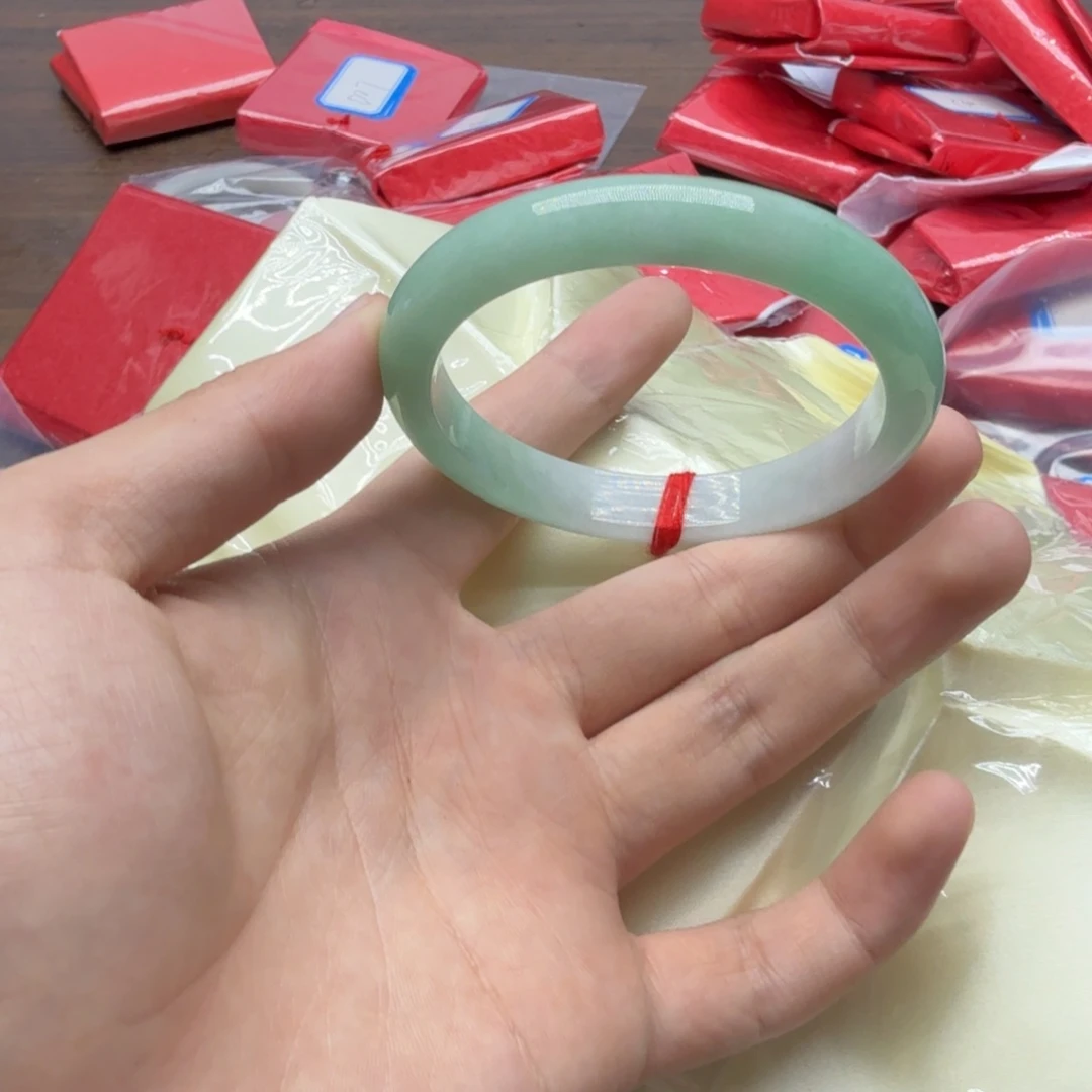 未镶嵌手镯翡翠E11