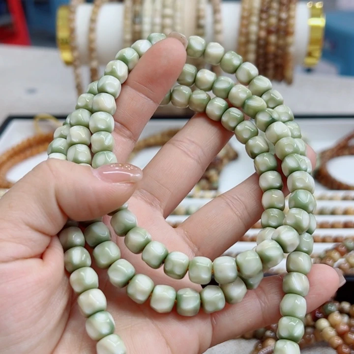 我***⁵龙脊菩提吊坠卡9无相绿