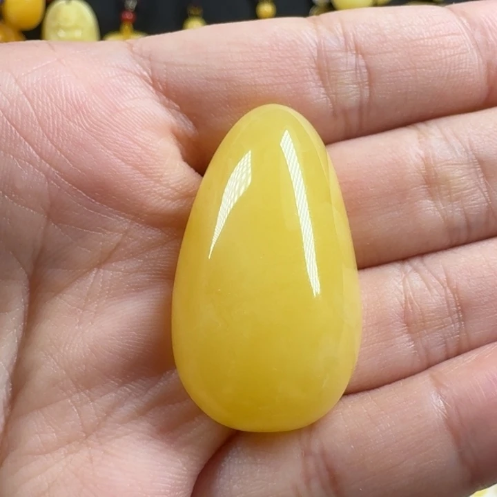 蜜蜡未镶嵌珠宝奇石
