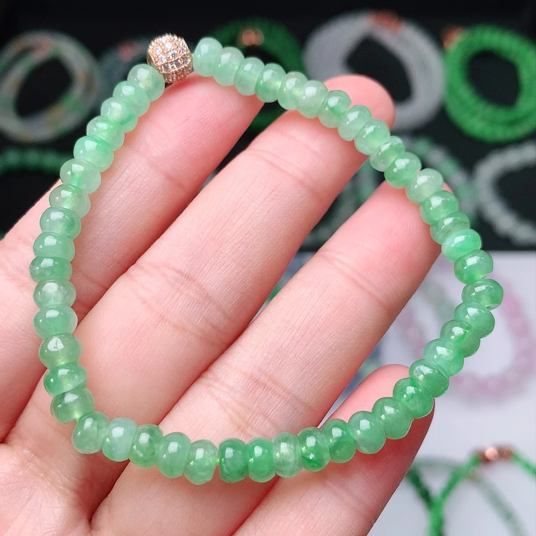 翡翠手链未镶嵌翡翠