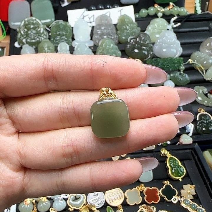 颈饰银S925镶嵌和田玉