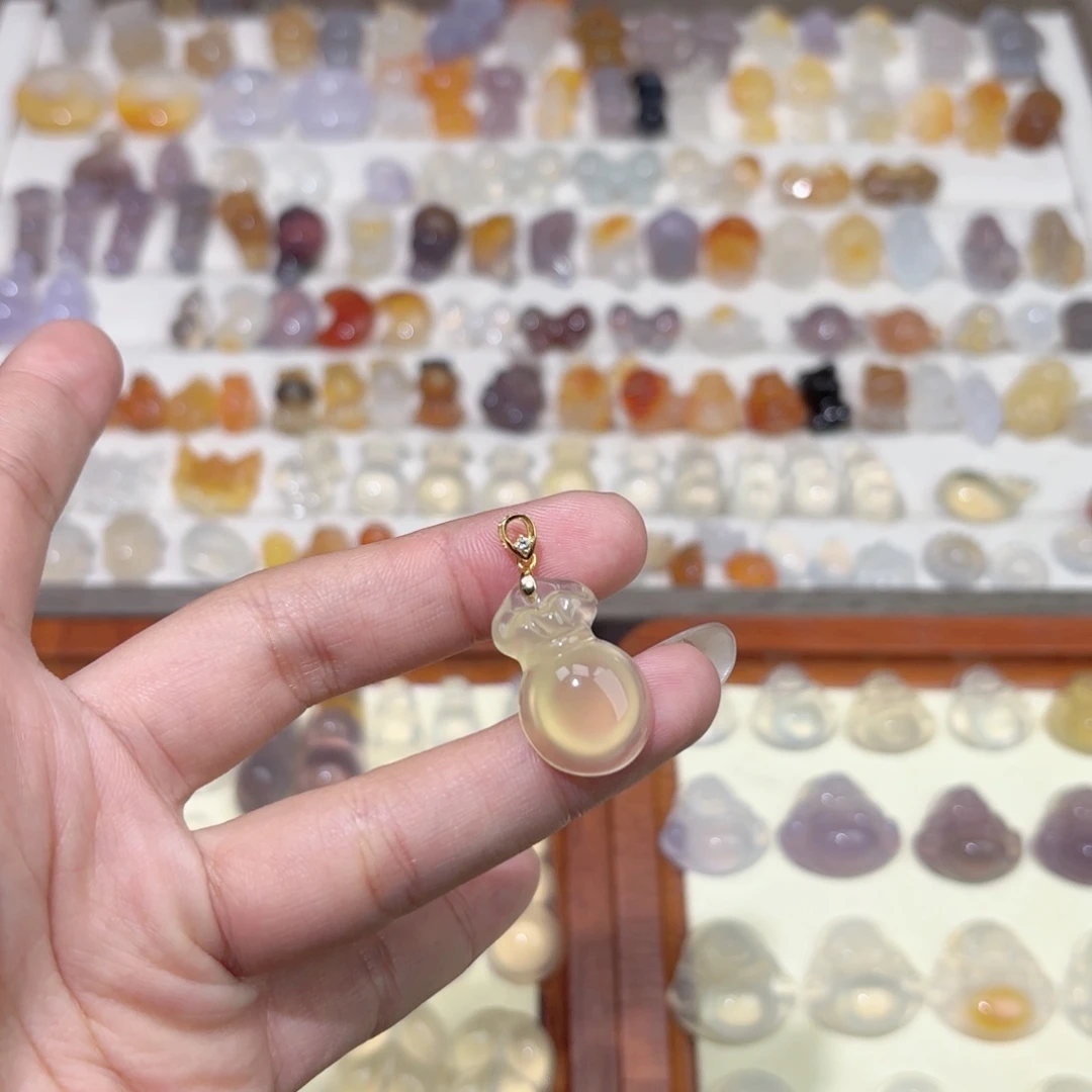 玛瑙/玉髓颈饰未镶嵌安****⁸