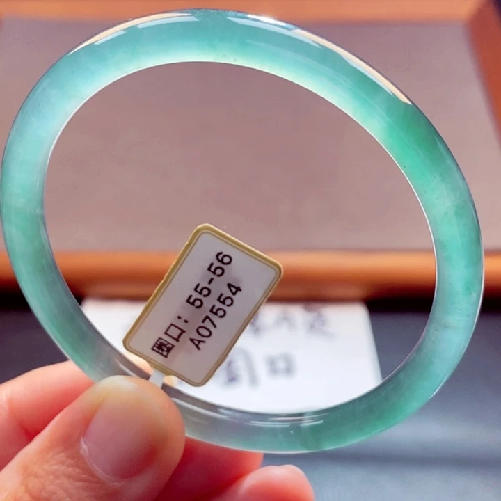 翡翠未镶嵌手镯天然翡翠手镯54